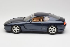 Ferrari 456 GT Azul Bburago 1:18 3036 Metal - imagem 3 de 8