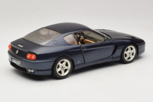 Ferrari 456 GT Azul Bburago 1:18 3036-B1 Metal - imagem 3 de 8