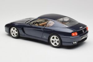 Ferrari 456 GT Azul Bburago 1:18 3036 Metal - imagem 4 de 8