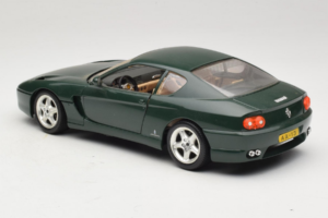 Ferrari 456 GT Verde Escuro Bburago 1:18 3046-GR1 Metal - imagem 7 de 8
