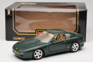 Ferrari 456 GT Verde Escuro Bburago 1:18 3046-GR1 Metal - imagem 8 de 8