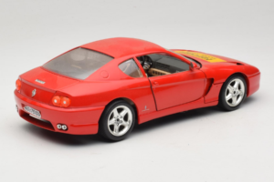 Ferrari 456 GT Ferrari Model Club Vermelho Bburago 1:18 3036-P1 Metal - imagem 3 de 8