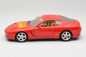 Ferrari 456 GT Ferrari Model Club Vermelho Bburago 1:18 3036-P1 Metal - imagem 4 de 8