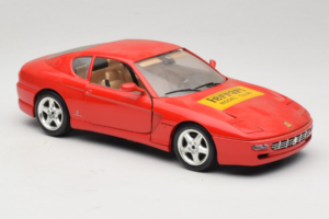 Ferrari 456 GT Ferrari Model Club Vermelho Bburago 1:18 3036-P1 Metal - imagem 6 de 8