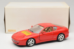 Ferrari 456 GT Ferrari Model Club Vermelho Bburago 1:18 3036-P1 Metal - imagem 8 de 8