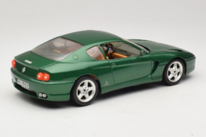Ferrari 456 GT Verde Metálico Bburago 1:18 3036-GR1 Metal - imagem 3 de 8