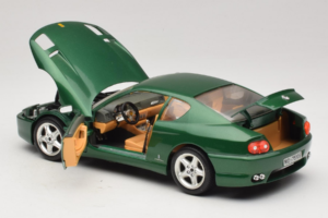 Ferrari 456 GT Verde Metálico Bburago 1:18 3036-GR1 Metal - imagem 5 de 8