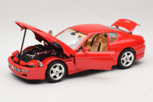 Ferrari 456 GT Vermelho Bburago 1:18 3046-R1 Metal - imagem 2 de 8