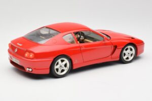 Ferrari 456 GT Vermelho Bburago 1:18 3036-M1 Metal - imagem 3 de 8