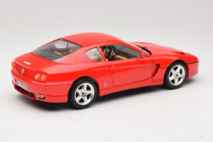 Ferrari 456 GT Vermelho Bburago 1:18 3046-R1 Metal - imagem 3 de 8