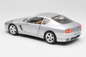 Ferrari 456 GT Prata Bburago 1:18 3036-M2 Metal - imagem 7 de 8