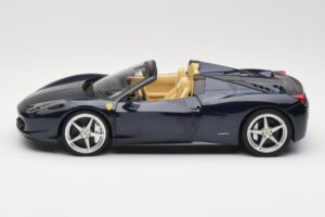 Ferrari 458 Italia Spider Dark Blue Metallic Hot Wheels 1:18 X5529 Metal - imagem 4 de 8