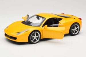 Ferrari 458 Italia Amarelo Hot Wheels 1:18 P9894 Metal - imagem 2 de 8