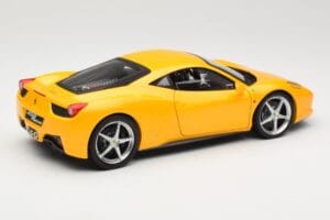 Ferrari 458 Italia Amarelo Hot Wheels 1:18 P9894 Metal - imagem 3 de 8