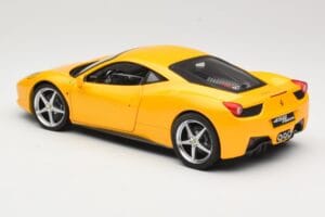 Ferrari 458 Italia Amarelo Hot Wheels 1:18 P9894 Metal - imagem 7 de 8