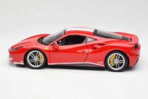 Ferrari 488 GTB Vermelho Bburago 1:18 18-76102 Metal - imagem 4 de 8