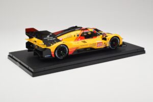 Ferrari 499P Hypercar AF Corse #83 R. Kubica / Y. Ye / R. Shwartzman 24 Hours of Le Mans 2024 Bburago 1:18 18-16313-83-VET Me - imagem 3 de 9
