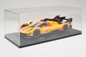 Ferrari 499P Hypercar AF Corse #83 R. Kubica / Y. Ye / R. Shwartzman 24 Hours of Le Mans 2024 Bburago 1:18 18-16313-83-VET Me - imagem 8 de 9