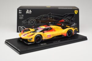 Ferrari 499P Hypercar AF Corse #83 R. Kubica / Y. Ye / R. Shwartzman 24 Hours of Le Mans 2024 Bburago 1:18 18-16313-83-VET Me - imagem 9 de 9