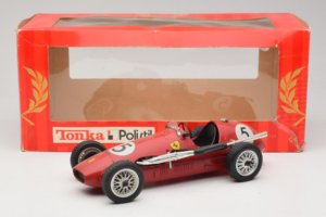 Ferrari 500 F2 #16 Tonka 1:16 6717 Metal - imagem 6 de 6