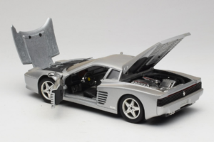 Ferrari 512 TR Prata Mira 1:18 6178-B1 Metal - imagem 5 de 8