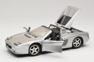 Ferrari 512TR Targa Prata Mira 1:18 6175 Metal - imagem 2 de 8