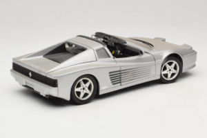 Ferrari 512TR Targa Prata Mira 1:18 6175 Metal - imagem 3 de 8