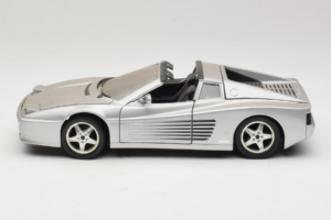 Ferrari 512TR Targa Prata Mira 1:18 6175 Metal - imagem 4 de 8