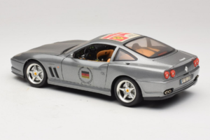 Ferrari 550 Maranello 25 Ferrari Model Club Prata Bburago 1:18 3344-S1 Metal - imagem 6 de 7