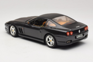 Ferrari 550 Maranello Preto Metalizado Bburago 1:18 3344-B1 Metal - imagem 7 de 8