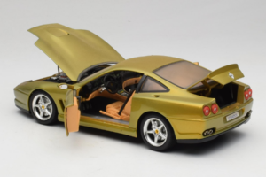 Ferrari 550 Maranello Gold Metallic Braccio & Gotz Bburago 1:18 3044-G1 Metal - imagem 5 de 8