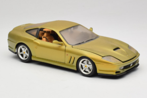 Ferrari 550 Maranello Gold Metallic Braccio & Gotz Bburago 1:18 3044-G1 Metal - imagem 6 de 8