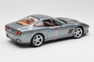 Ferrari 550 Maranello Cinzento Metallic Maisto 1:18 4839 Metal - imagem 2 de 6