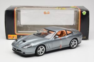 Ferrari 550 Maranello Cinzento Metallic Maisto 1:18 4839 Metal - imagem 6 de 6