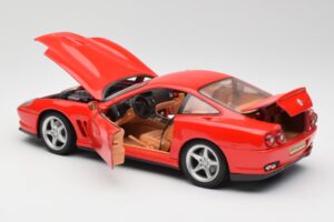 Ferrari 550 Maranello Vermelho Maisto 1:18 31839 Metal - imagem 5 de 8
