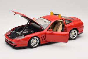 Ferrari 550 Maranello Safety Car Rosso Corsa Bburago 1:18 3064-P1 Metal - imagem 2 de 8