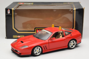 Ferrari 550 Maranello Safety Car Rosso Corsa Bburago 1:18 3064-P1 Metal - imagem 8 de 8