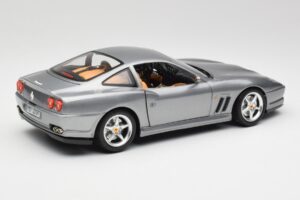 Ferrari 550 Maranello Prateado Bburago 1:18 3344 Metal - imagem 3 de 8