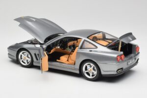 Ferrari 550 Maranello Prateado Bburago 1:18 3344 Metal - imagem 5 de 8