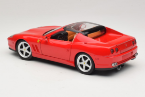 Ferrari 575M Superamerica Vermelho Hot Wheels 1:18 J2858 Metal - imagem 7 de 8