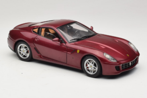 Ferrari 599 GTB Fiorano Vermelho Escuro Hot Wheels 1:18 M1200 Metal - imagem 6 de 8
