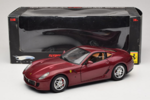 Ferrari 599 GTB Fiorano Vermelho Escuro Hot Wheels 1:18 M1200 Metal - imagem 8 de 8
