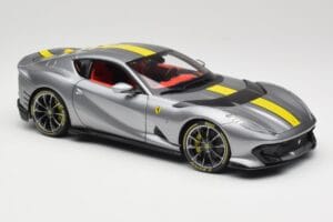 Ferrari 812 Competizione Grigio Coburn Bburago 1:18 18-01647 Metal - imagem 6 de 8