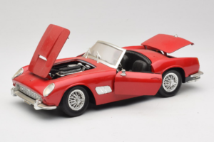 Ferrari California Cabriolet Vermelho Tonka 1:18 01109-P1 Metal - imagem 2 de 8