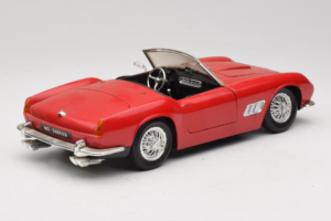 Ferrari California Cabriolet Vermelho Tonka 1:18 01109-P1 Metal - imagem 3 de 8