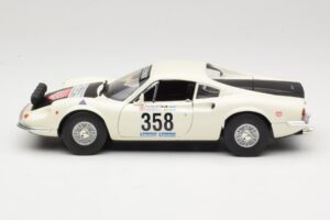 Ferrari Dino 246 GT Branco Anson 1:18 3580 Metal - imagem 4 de 8