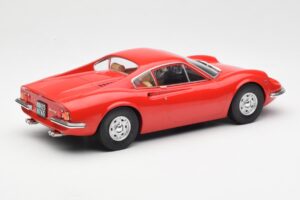 Ferrari Dino 246 GT Vermelho MCG 1:18 MCG18166 Metal - imagem 2 de 6