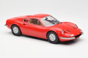 Ferrari Dino 246 GT Vermelho MCG 1:18 MCG18166 Metal - imagem 4 de 6