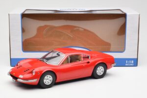 Ferrari Dino 246 GT Vermelho MCG 1:18 MCG18166 Metal - imagem 6 de 6