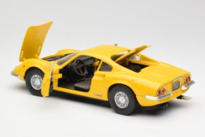Ferrari Dino 246 GT Amarelo Anson 1:18 30301W Metal - imagem 5 de 8